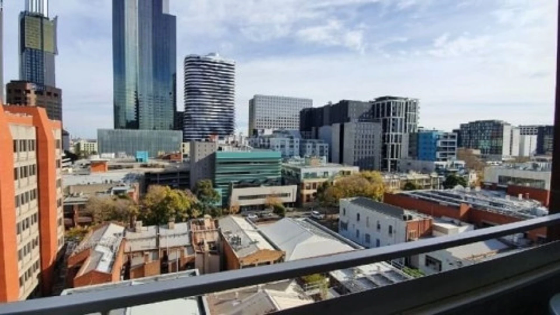 Economical student room with convenient location in 