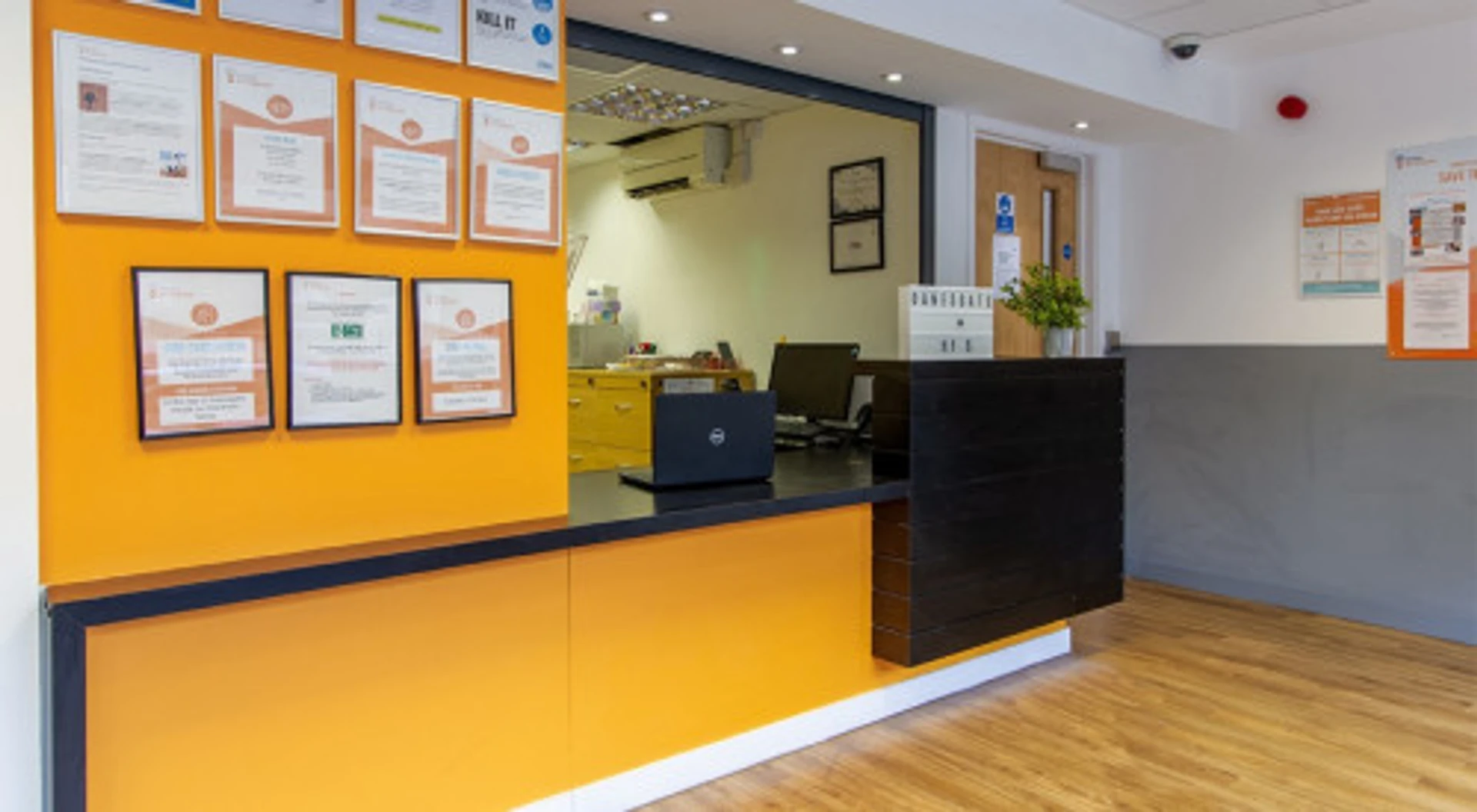 Economical student room with convenient location in 