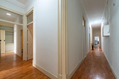 Quarto privado em Rua Almeida e Sousa, imagem 2 de 14