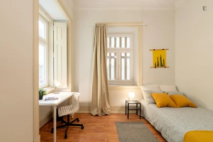 Quarto privado em Rua Almeida e Sousa, imagem 1 de 15