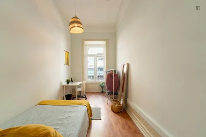 Quarto privado em Rua Almeida e Sousa, imagem 1 de 15