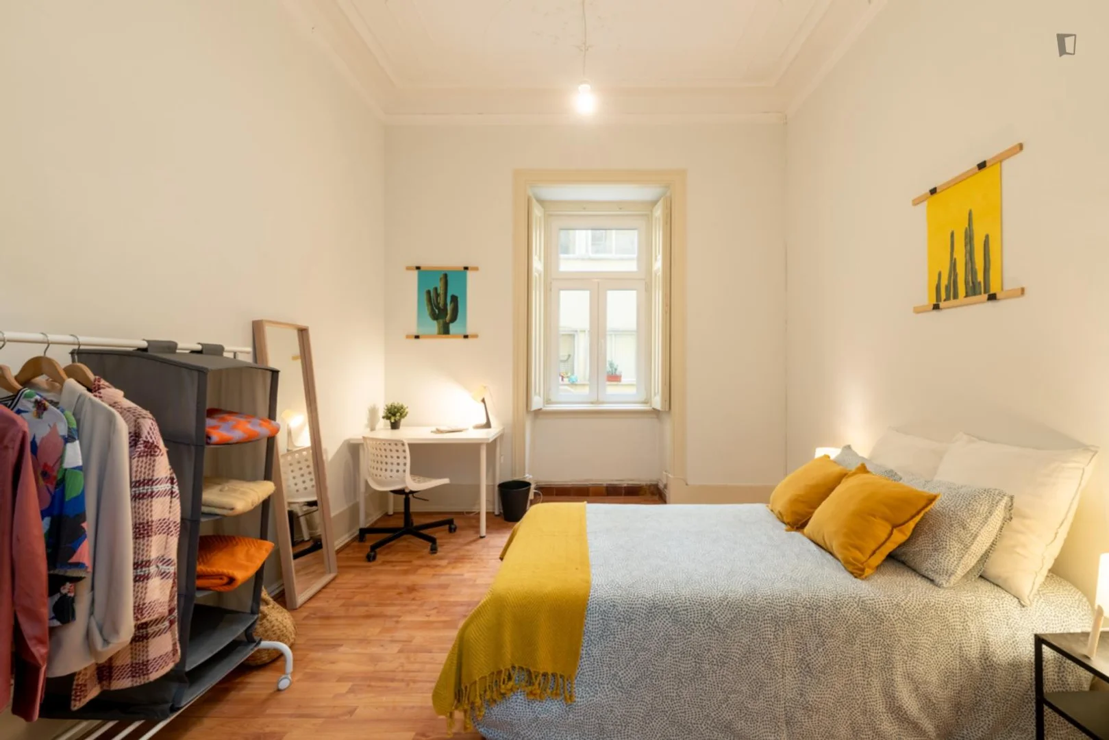 Quarto acolhedor para estudantes disponível em 