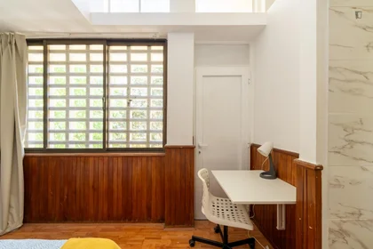 Quarto privado em Rua Almeida e Sousa, imagem 4 de 18