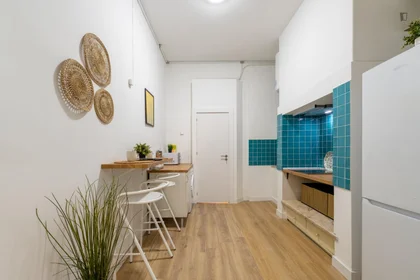 Quarto privado em Rua Almeida e Sousa, imagem 9 de 18