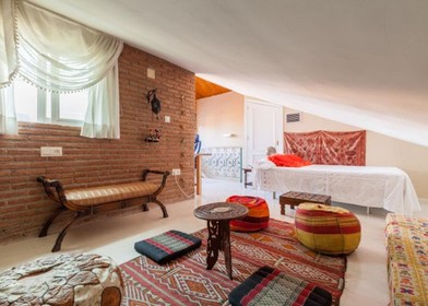 Jasny pokój prywatny w Granada