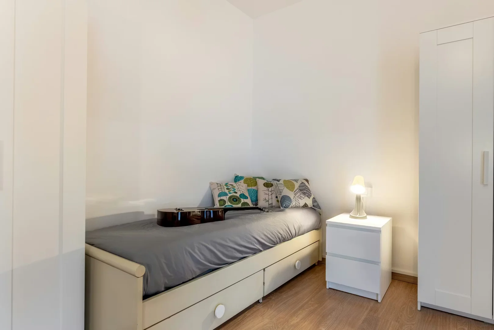 Room for rent in student apartment in , fully furnished