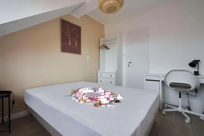 Habitación privada en 36 Rue Casimir Delavigne, 59000 Lille, France, imagen 1 de 10