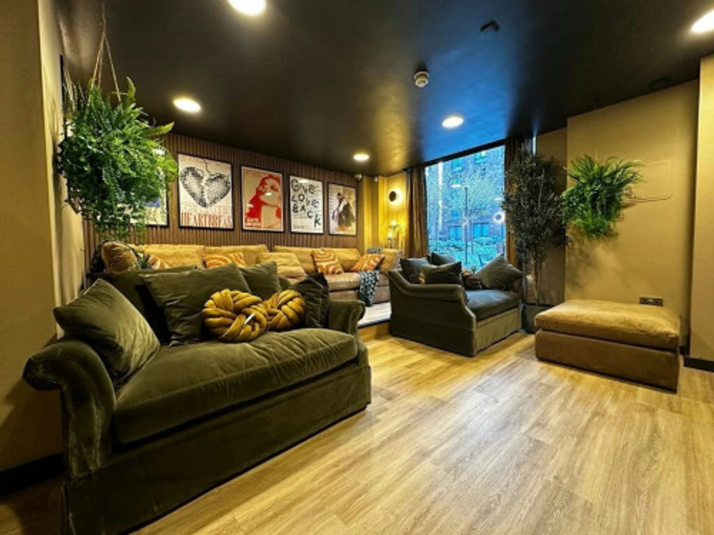 舒适宽敞的学生公寓