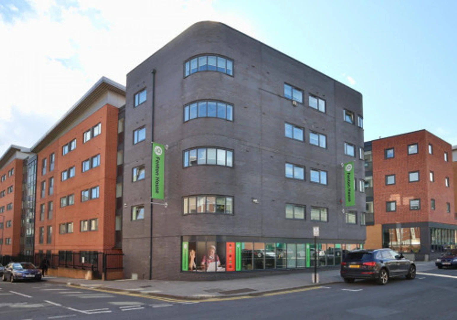 学生公寓房间出租，家具齐全