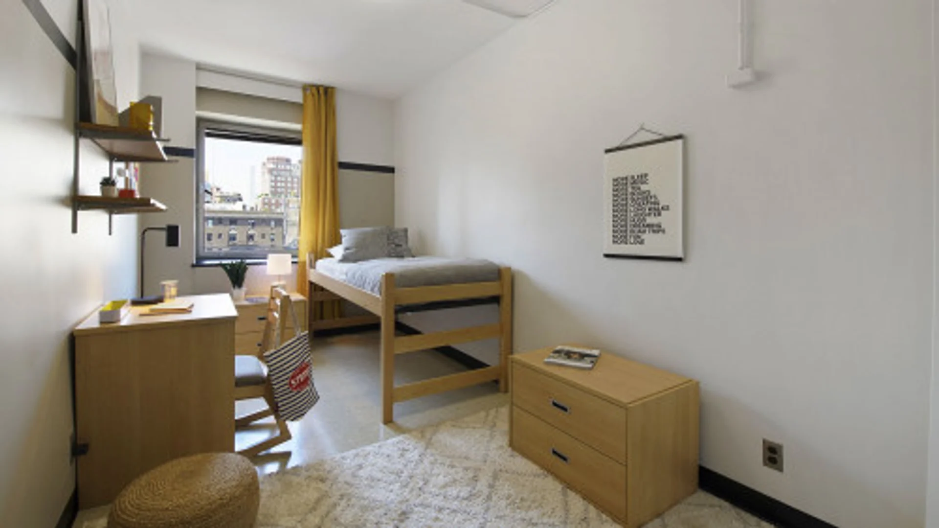 Bright and airy student room with easy university access in 