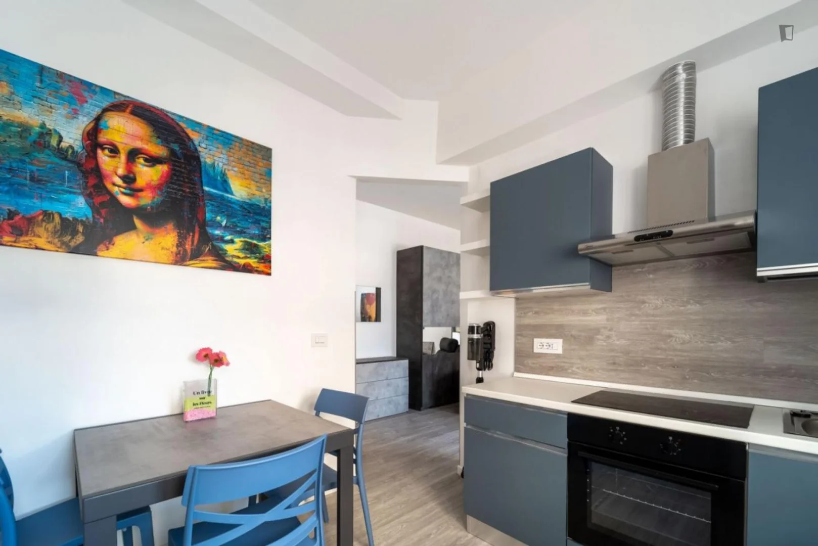 Fully equipped studio flat for students in 