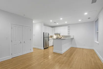 整租 在住宅内 在 140, Boylston St., Unit 10, Back Bay, Boston, MA, 02116, 13的图像2