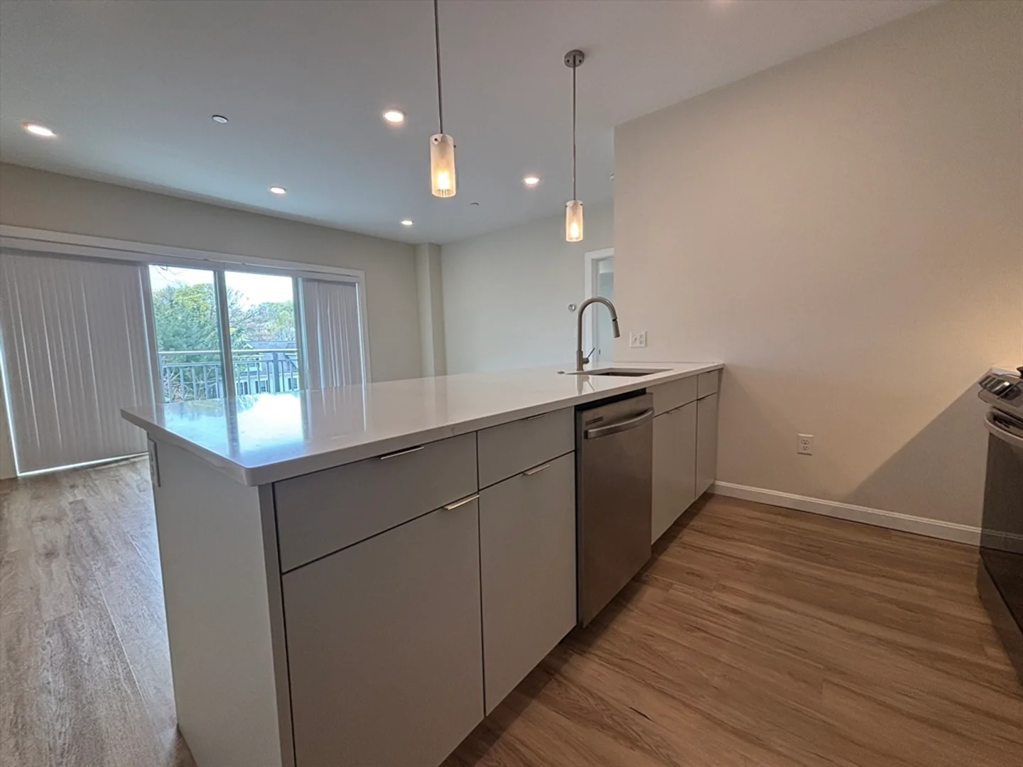 458, Washington St., Unit 301, Brighton, Boston, MA, 02135