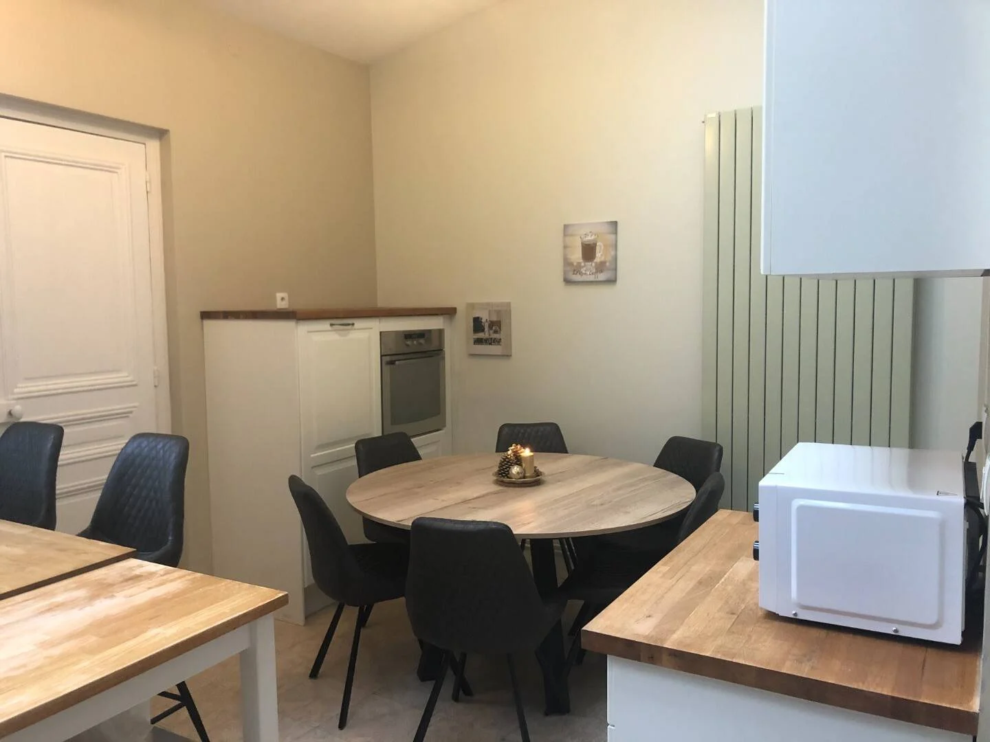 Funktionelles Studentenzimmer perfekt zum Studieren in 
