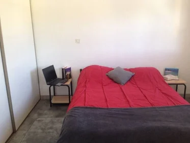 Quarto privado em residência em Aix-en-Provence, 13090, imagem 9 de 11