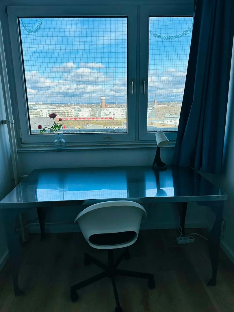 Habitación acogedora para estudiantes disponible en 