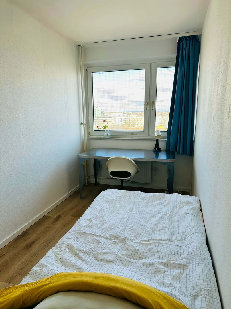 Habitación para estudiantes en  con modernas comodidades