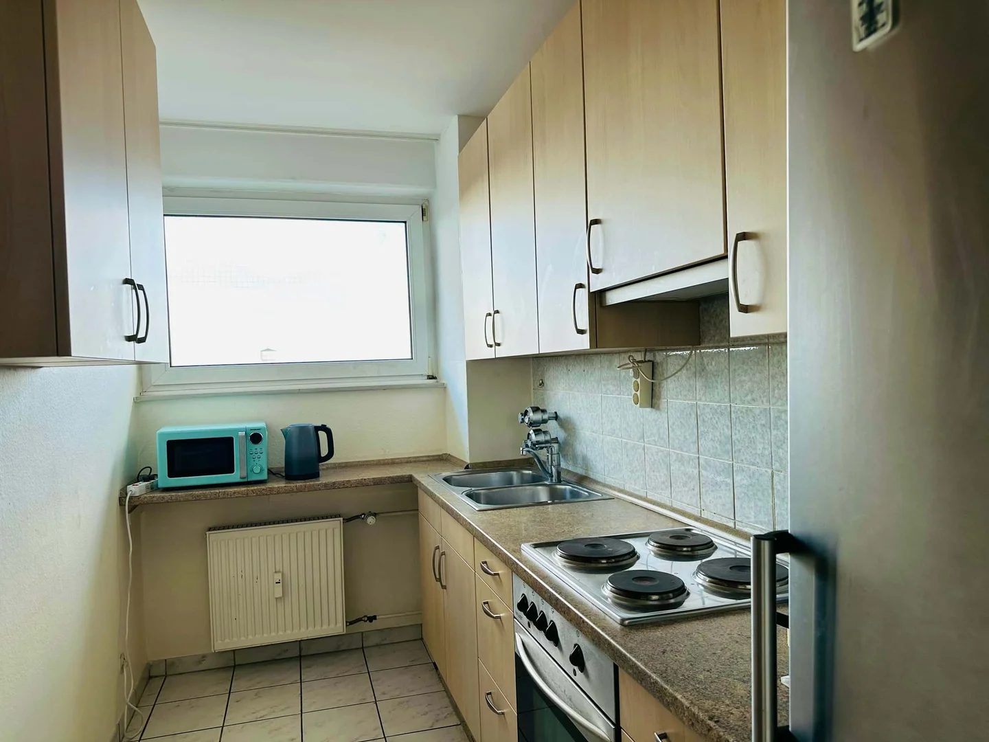 Habitación estudiantil económica con ubicación conveniente en 