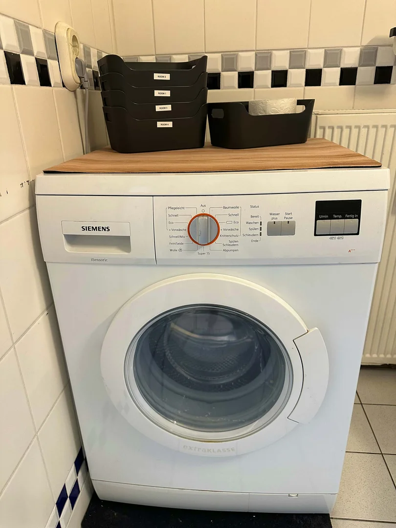 Habitación en apartamento estudiantil en alquiler en , completamente amueblado
