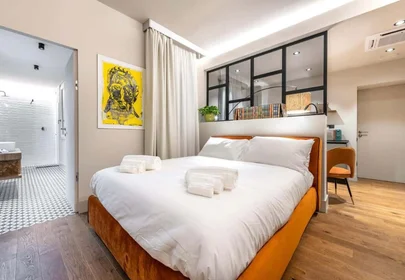 Privatzimmer in der Vico dei Mille, 5, 09124 Cagliari CA, Italia, bild 1 von 10