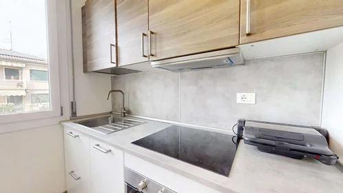 Habitación privada en Via Buie, 20, 35135 Padova PD, Italy, imagen 10 de 17