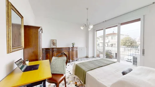 Stanza privata in Via Buie, 20, 35135 Padova PD, Italy, immagine 1 di 10