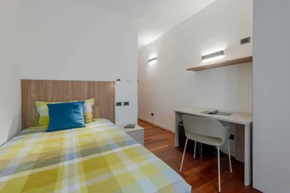 Quarto privado em Via Correggiari, 4a, 44121 Ferrara FE, Italy, imagem 5 de 7