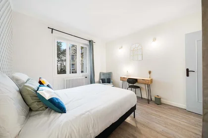 Entire apartment at 2 Bd Alexandre 1er de Yougoslavie, 21000 Dijon, France, image 6 of 12