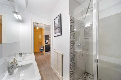 Entire apartment at 2 Bd Alexandre 1er de Yougoslavie, 21000 Dijon, France, image 9 of 12