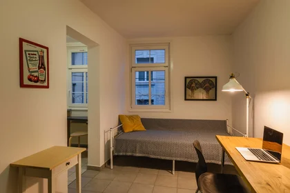 Stanza privata in Leonhardstraße 9, 70182 Stuttgart, Deutschland, immagine 1 di 4