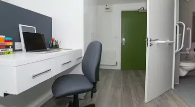 Privatzimmer in der 11 Popes Lane, London, W5 4NG, bild 19 von 20