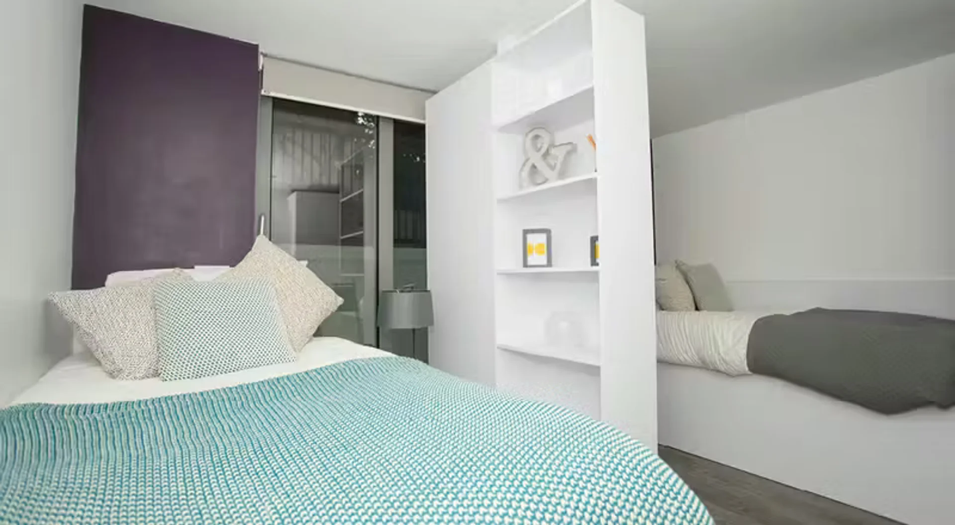 Funktionelles Studentenzimmer perfekt zum Studieren in 