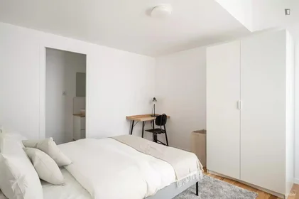 Habitación privada en Rue Michelet, imagen 1 de 10