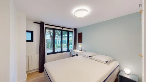 Habitación privada en Rue Pierre Honfroy, imagen 1 de 10