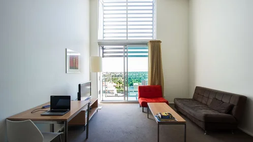 Alojamiento entero en residencia en 227 North Terrace, Adelaide SA 5000, Australia, imagen 7 de 16