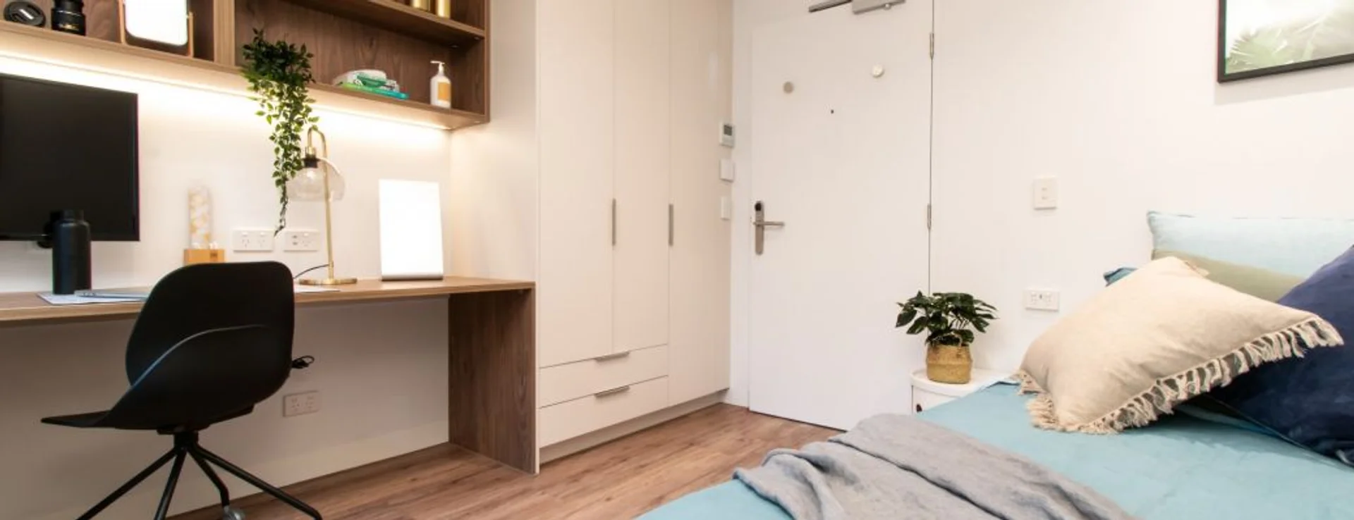 Funktionelles Studentenzimmer perfekt zum Studieren in 