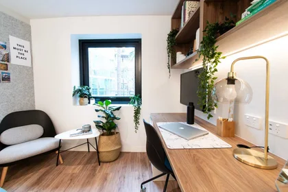 Estúdio em residência em 8 Leonard St, Parkville VIC 3052, Australia, imagem 9 de 30