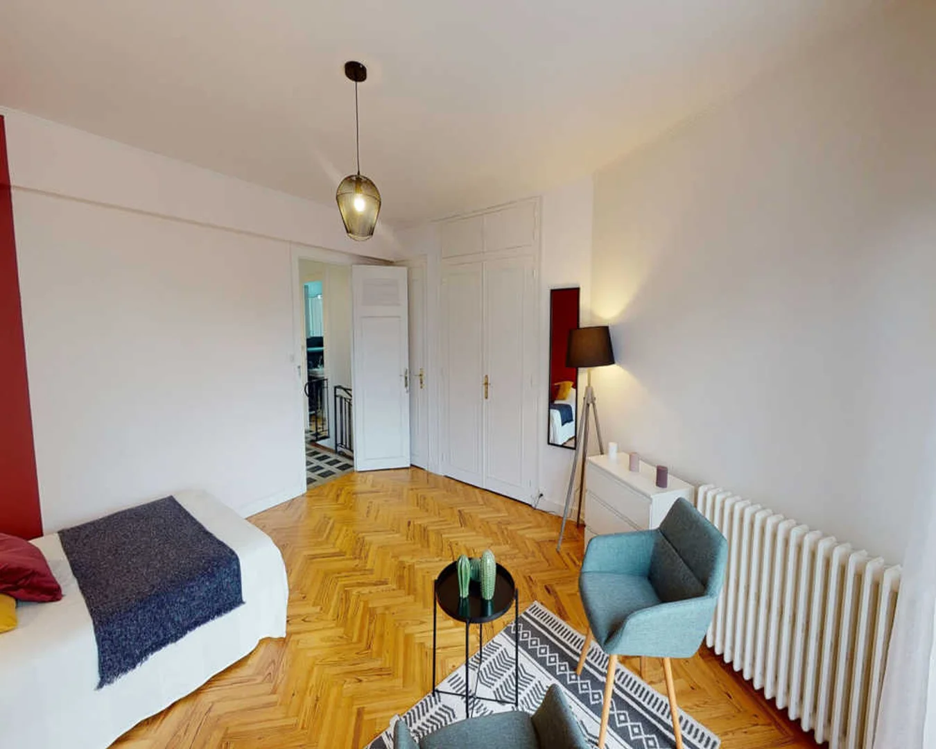 Budget-friendly student room close to campus in 
