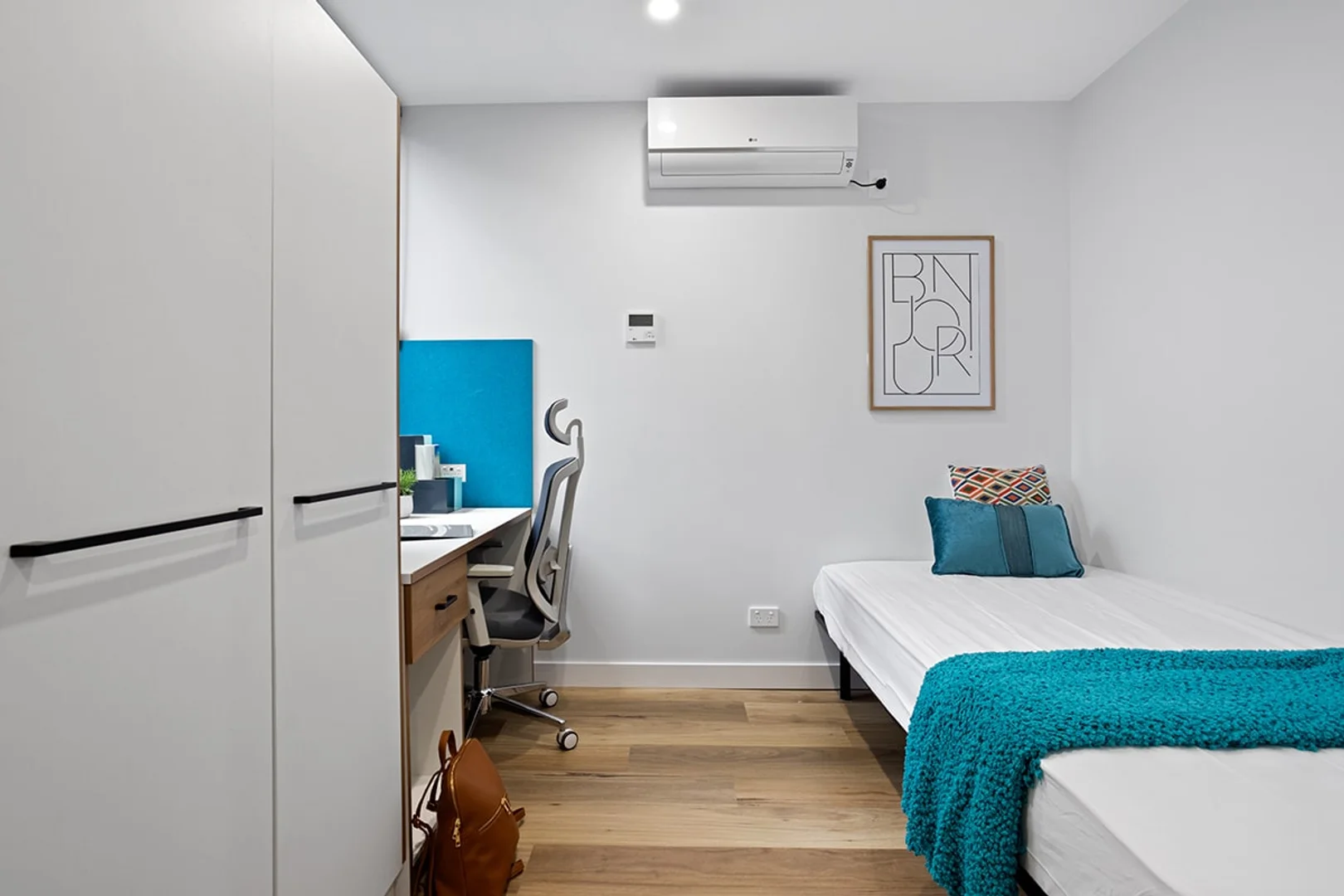 Chambre à louer dans un appartement d'étudiant à , entièrement meublée