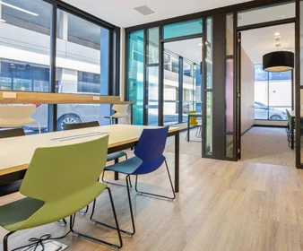 Chambre privée en résidence à 9 Moore St, Canberra ACT 2601, Australia, image 43 de 44