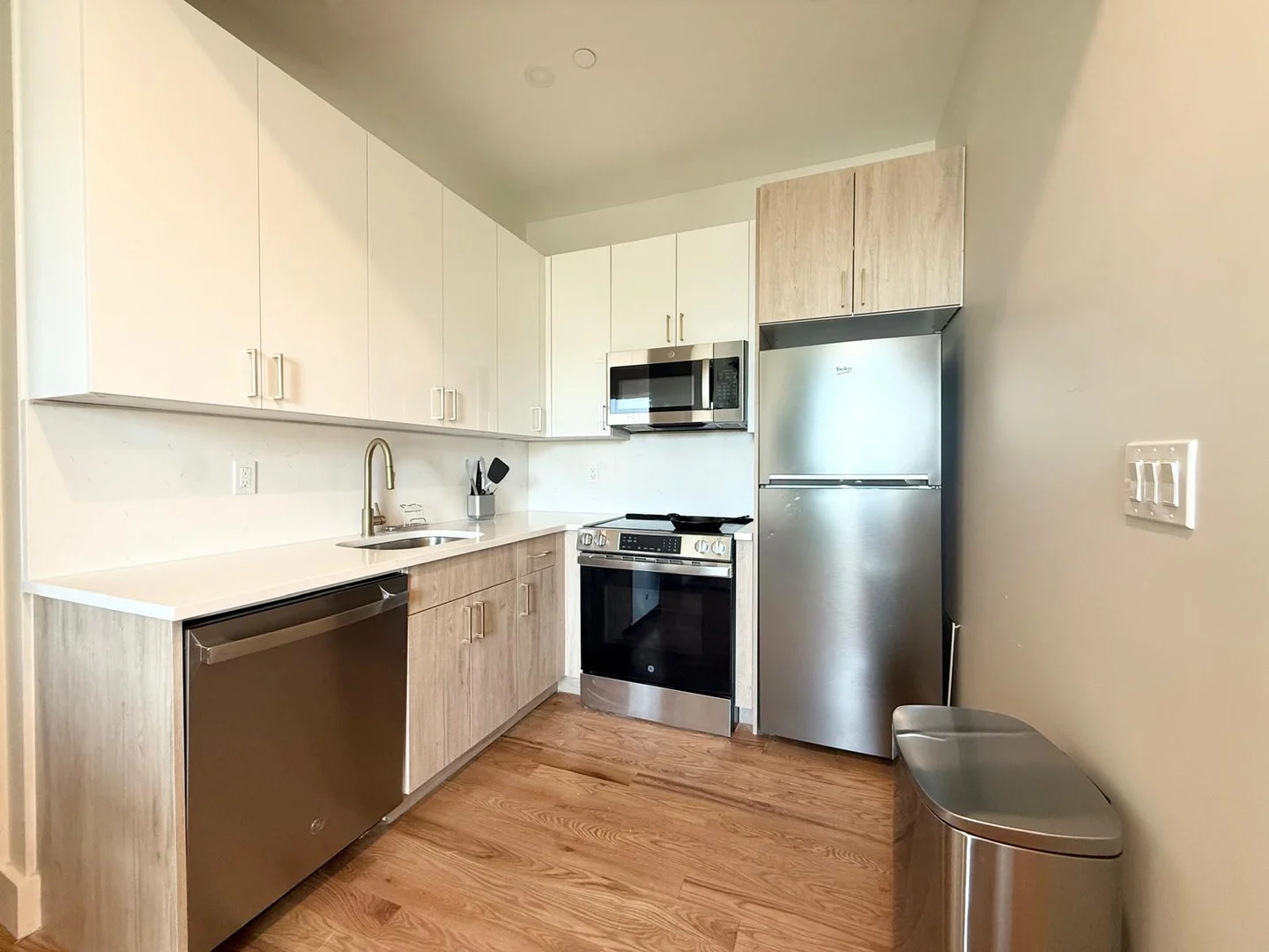 980 Kent Avenue, 3A, Bedford-Stuyvesant, Brooklyn, NY, 11205