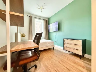 Entire place in residence at 980 Kent Avenue, 2A, Bedford-Stuyvesant, Brooklyn, NY, 11205, image 1 of 7