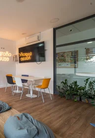 Stanza privata in residence in 103 Paseo del Prior, immagine 14 di 20
