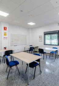 Stanza privata in residence in 103 Paseo del Prior, immagine 9 di 20