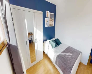 Habitación privada en Rue Riquet, imagen 1 de 10