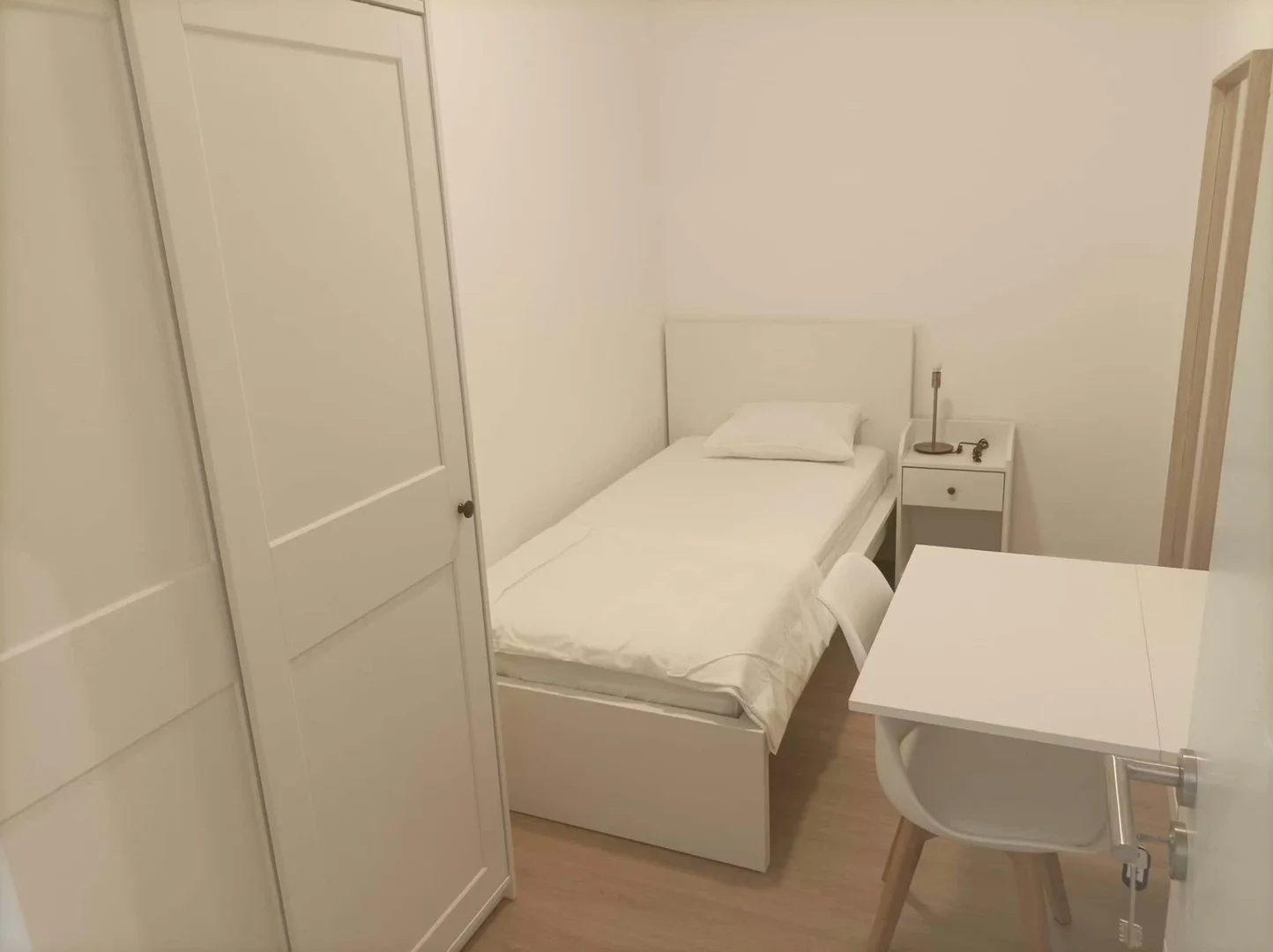Studentenfreundliches Zimmer in  mit modernen Annehmlichkeiten