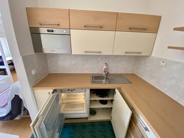 Apartamento inteiro em U Kříže 609/4, imagem 17 de 34