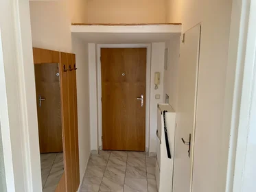Apartamento inteiro em U Kříže 609/4, imagem 24 de 34
