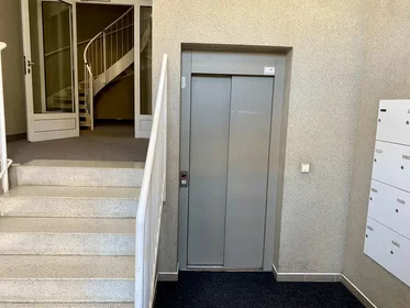 Apartamento inteiro em U Kříže 609/4, imagem 27 de 34