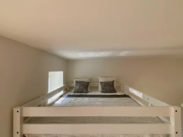 Apartamento inteiro em U Kříže 609/4, imagem 9 de 34